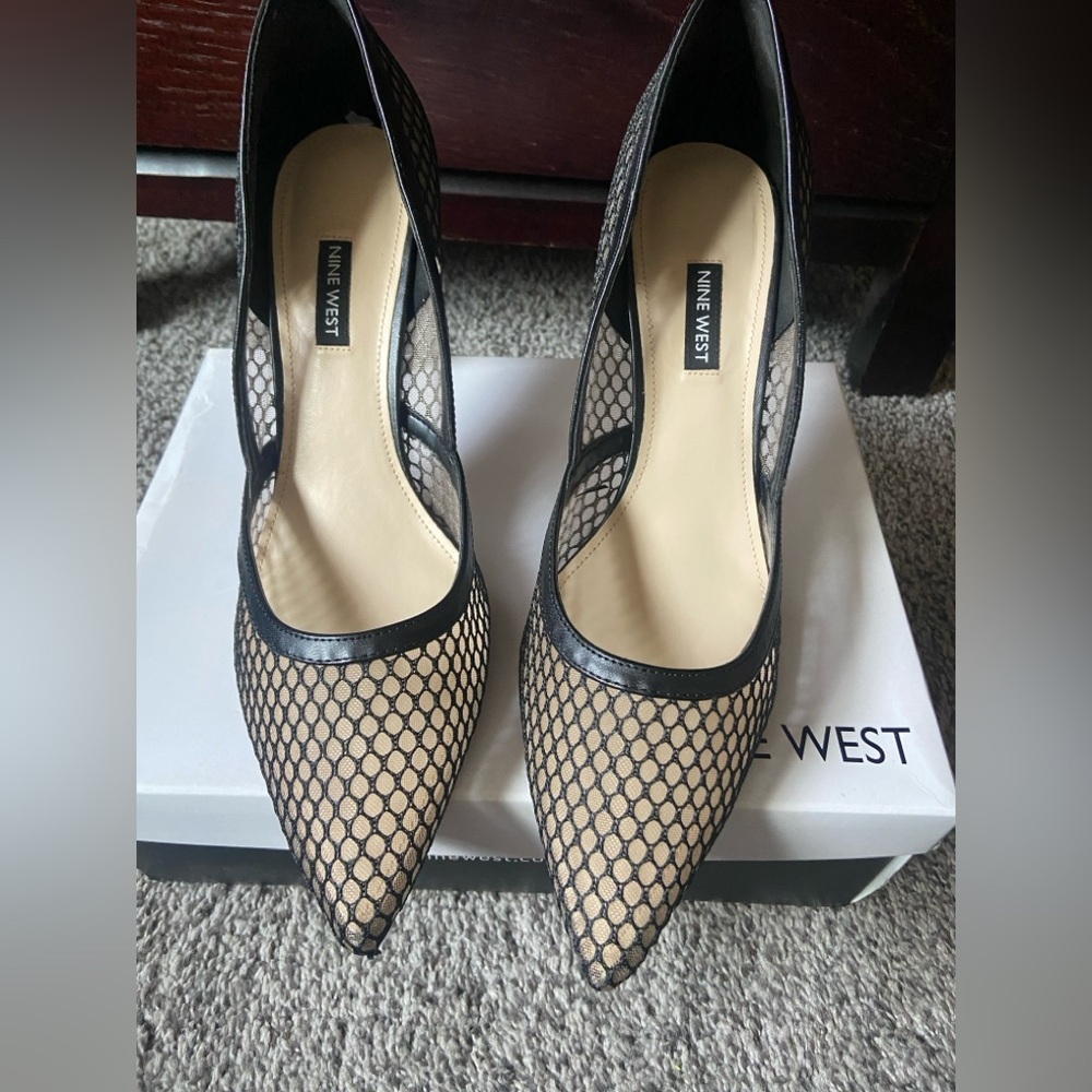 Nine West Black Mesh Women's Heels size 11 - Picture 3 of 8